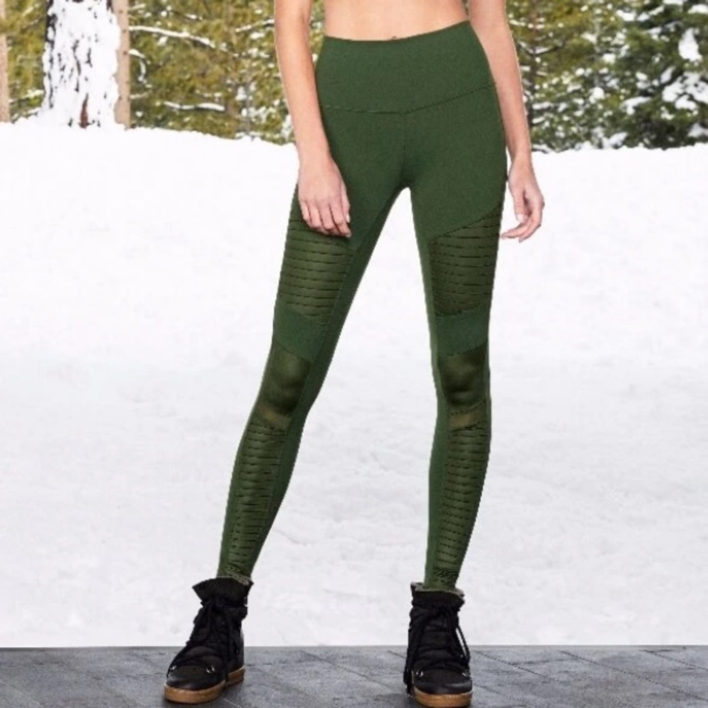 Hunter Green Alo Yoga Moto Leggings - Picture 3 of 10